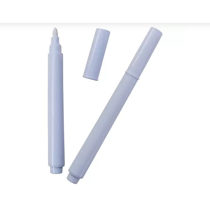 Kit com 50 Canetas de Giz Líquido Branca é perfeito para escrever e desenhar em quadros pretos, vidros, espelhos