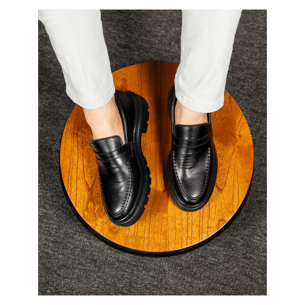 Sapato Social Masculino Casual Mocassim Costurado Piettro Trabalho Eventos Confortável Dia dos Pais