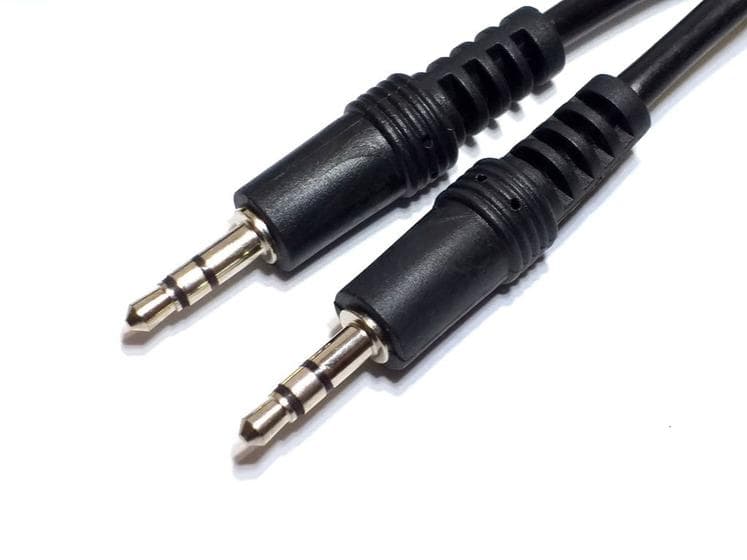 Cabo p2/p2 stereo 1 metro - plug p2