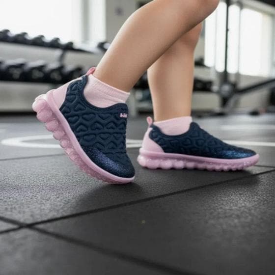 Tênis Infantil Bibi Roller 2.0 Menina Coração Azul Com Rosa